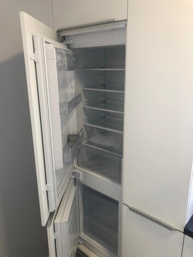Klimatyzowane Apartamenty I Pokoje Przy Targach Kielce Esterno foto